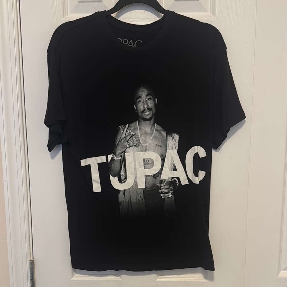 Tupac Black Graphic T-Shirt